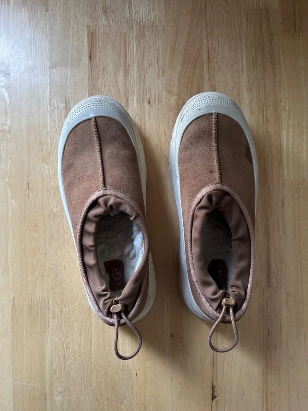 Ugg Tasman Weather Hybrid 11